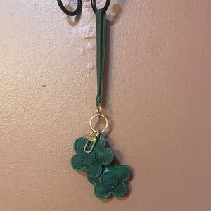 Green Leather Floral Keychain Bag Charm Wristket Strap New 9.5” Long